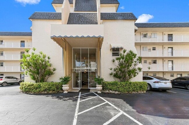 Building Photo - 3575 S Ocean Blvd