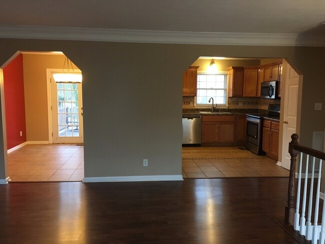 Building Photo - 4127 Southbury Ln