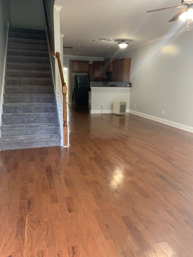 Foto del edificio - Lovely Eastside Townhome Condo Near Vet School- 3BR/3BATH!