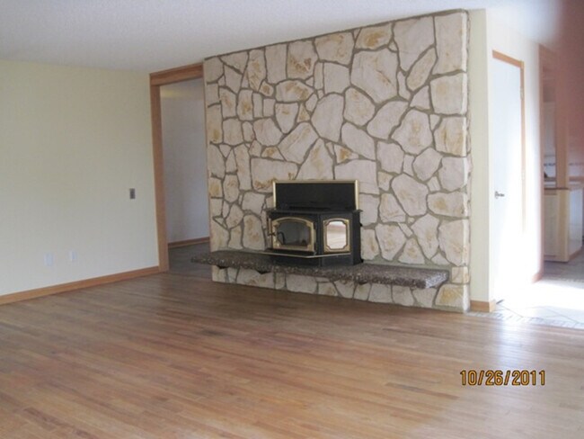 Foto del edificio - 5007 W Irving St