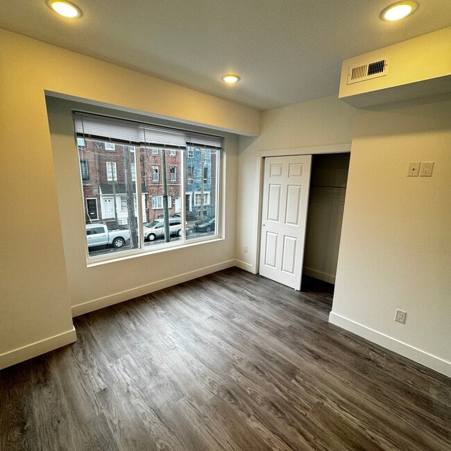Building Photo - 1709 Snyder Ave
