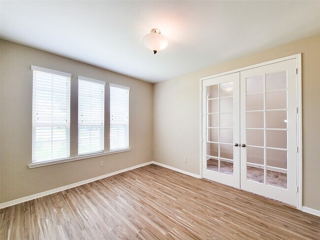 Building Photo - 2611 Yaletzi Ln