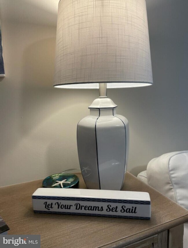 Foto del edificio - 583 Jumpers Hole Rd