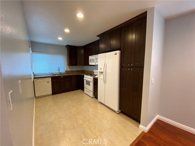 Building Photo - 2316 Coventry Cir