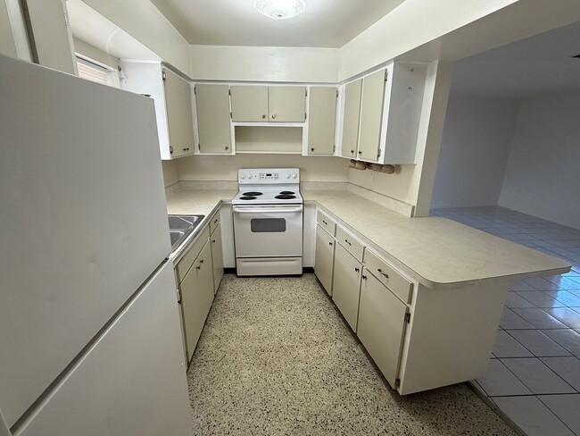 Building Photo - AFFORDABLE TWO BEDROOM SINGLE FAMILY HOME ...