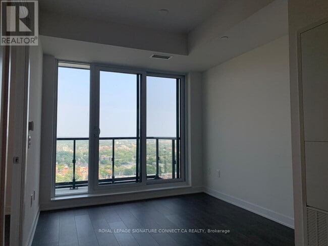 Building Photo - 130 River St