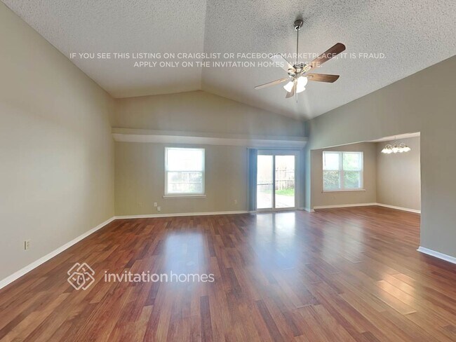 Building Photo - 8488 Branchwater Dr