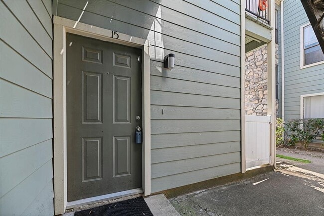 Building Photo - 3756 Tanglewilde St