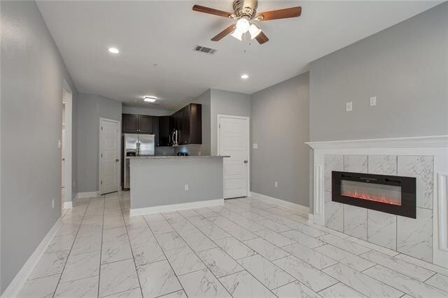 Foto del edificio - 55 Carriage Ln