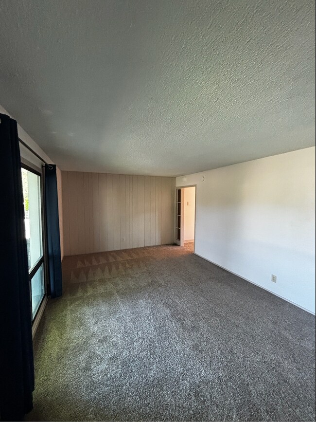 Building Photo - 2500 Emilia St