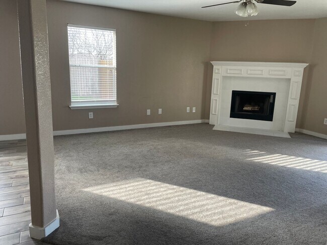 Foto del edificio - 4 BEDROOM, COMMUNITY POOL, BELTON ISD