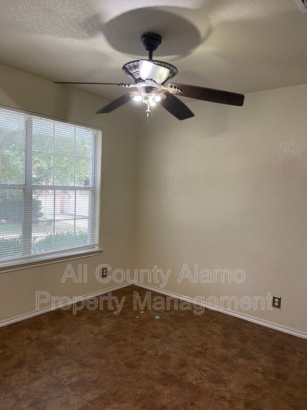 Foto del edificio - 826 Barrel Point