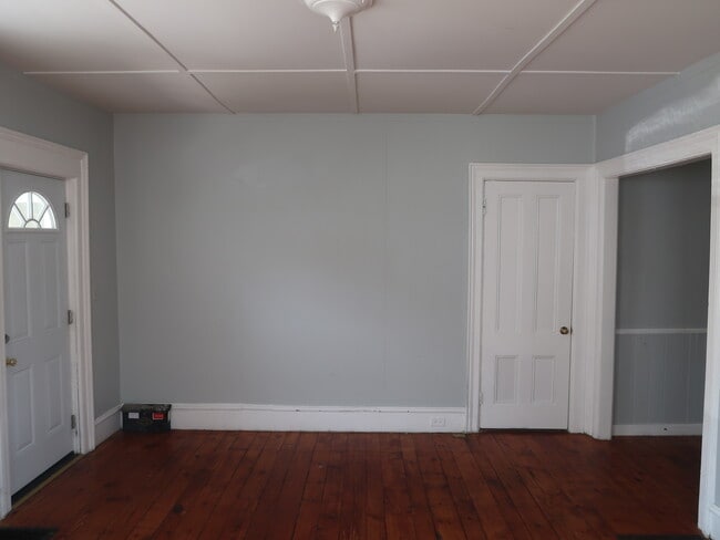 2nd View of Living Room - 456 Franklin St