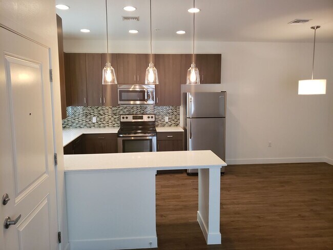 Foto del edificio - 8053 E Thomas Rd