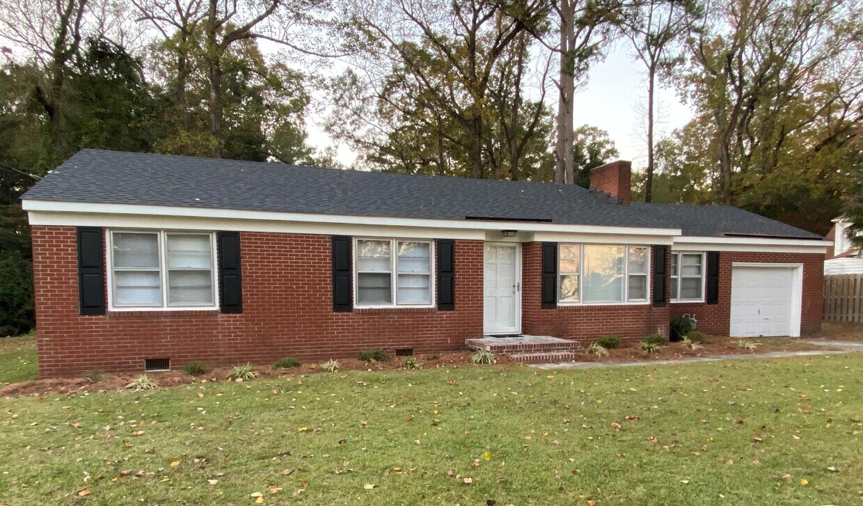 302 Lindell Rd, Greenville, NC 27834 House Rental in Greenville, NC