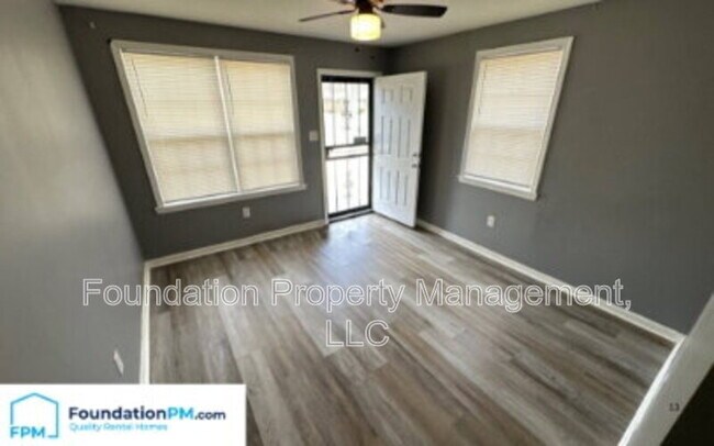 Foto del edificio - 3105 Yale Ave
