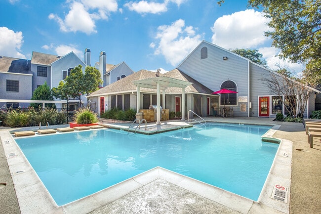 Building Photo - The Vibe Apartments