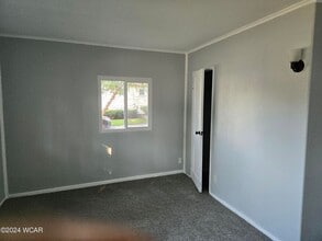 Building Photo - 510 Cortlandt Ave
