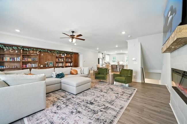 Foto del edificio - 3411 Swallowtail Ter