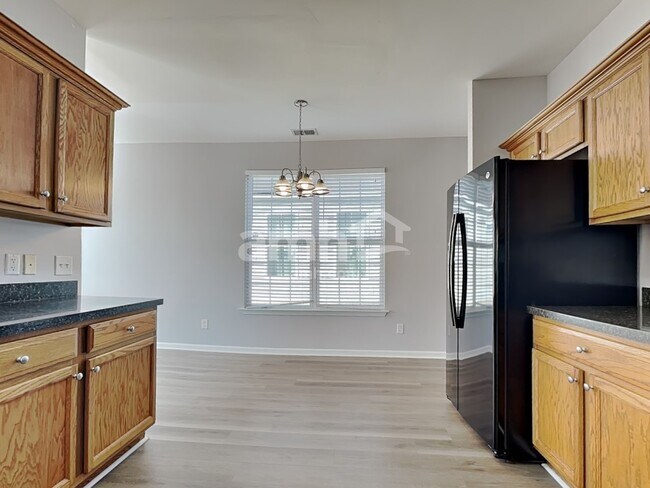 Foto del edificio - 201 Heritage Pky