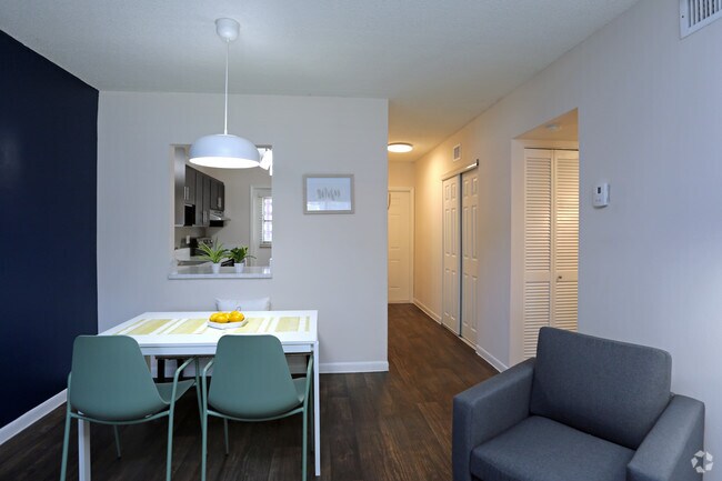 Waterford Bay Apartments Boca Raton, FL