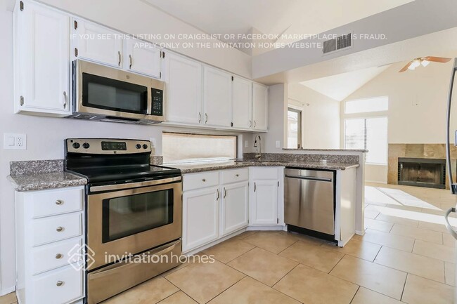 Foto del edificio - 4575 W Harrison St