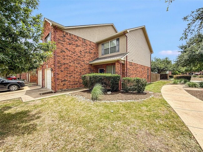 Building Photo - 11 Verde Ranch Loop