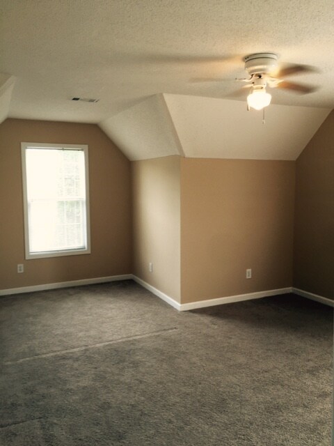 Building Photo - 173 River Park Cir