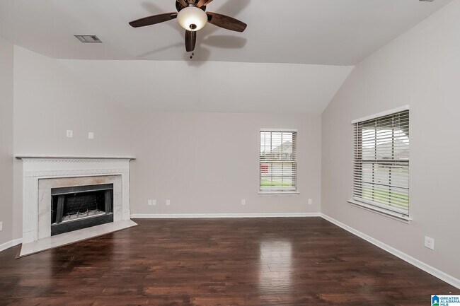 Foto del edificio - 948 Alise Cir