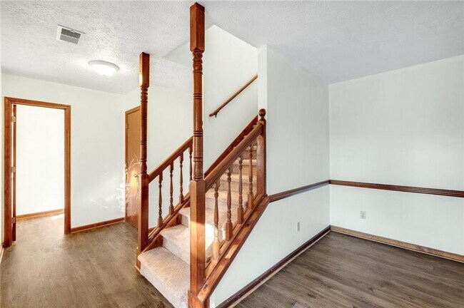 Foto del edificio - 1810 River Rock Trail