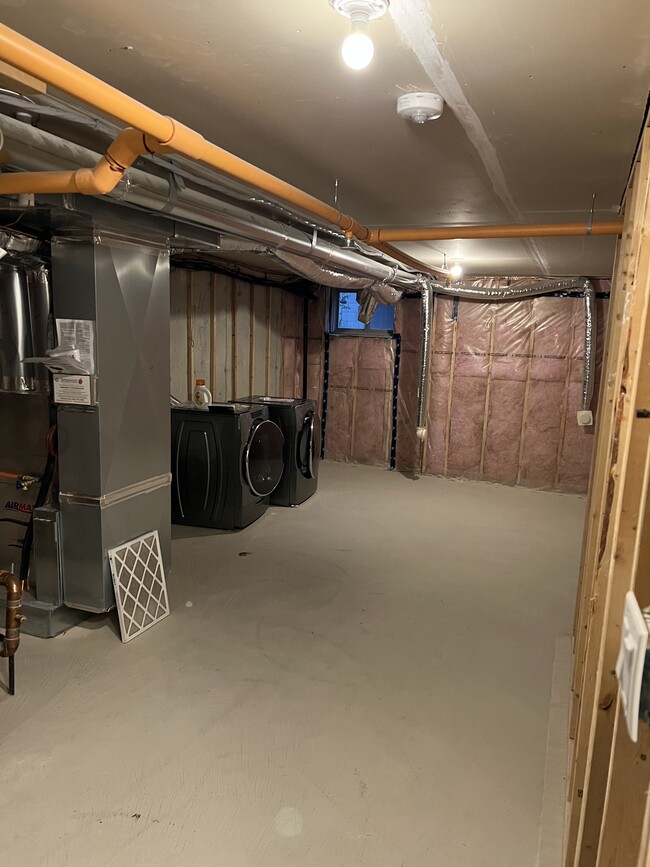 Building Photo - 84 William Duncan Rd