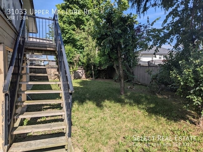 Building Photo - 31033 Upper MacLure Rd