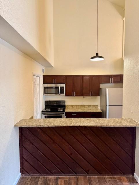 Foto del edificio - 1401 Summer Creek Dr