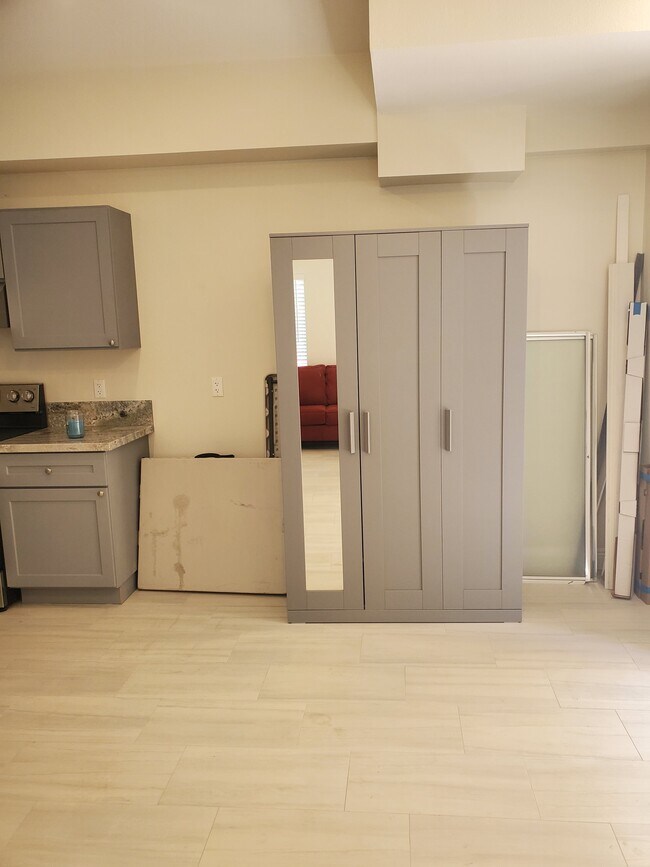 Foto del edificio - 7138 Sale Ave