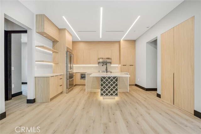 Foto del edificio - 20520 Sherman Way