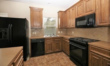 Building Photo - 16502 Pentonshire Ln