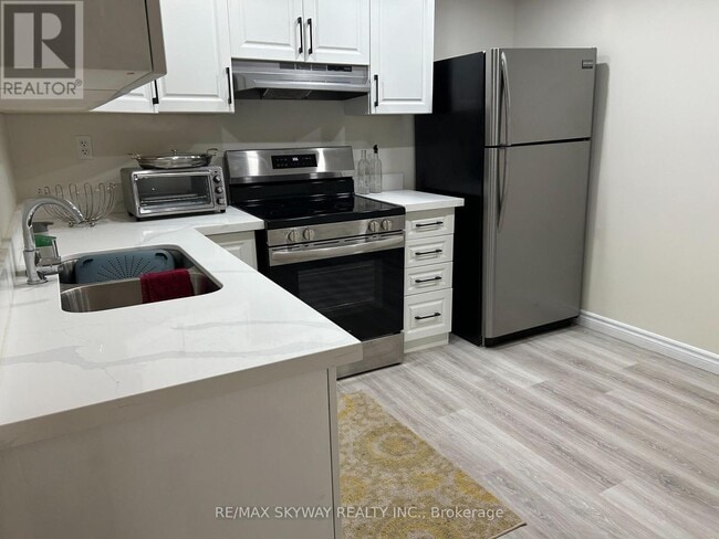 Building Photo - 118 Archdekin Dr