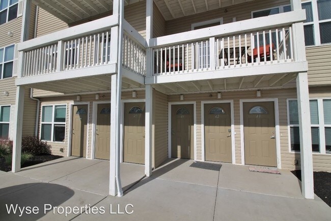Building Photo - 2213 Sweet Home Rd