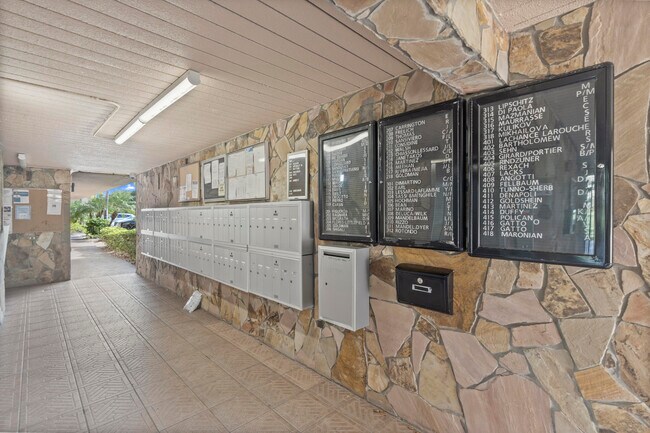 Foto del edificio - 2515 NE 2nd Ct