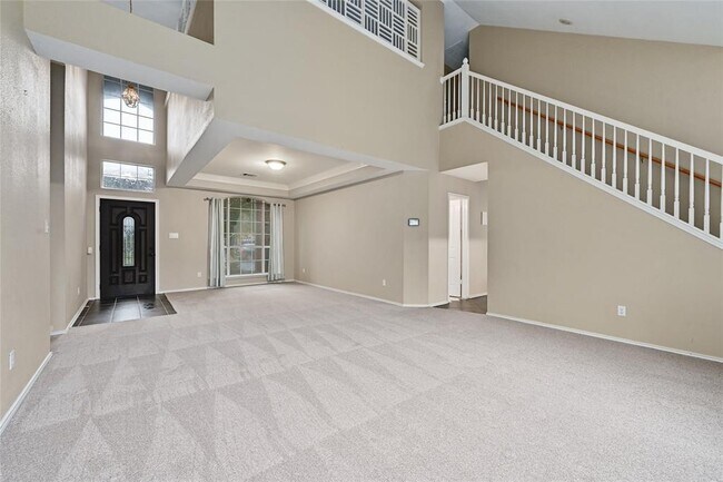 Building Photo - 8605 Axis Dr