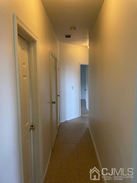Building Photo - 303 Jersey Ave
