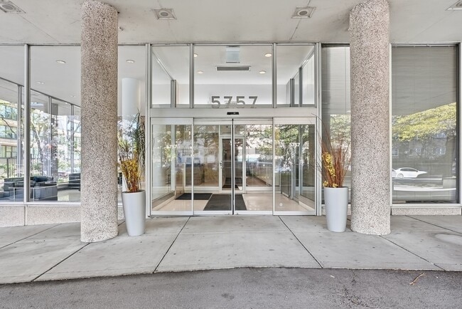 Foto del edificio - 5757 N Sheridan Rd
