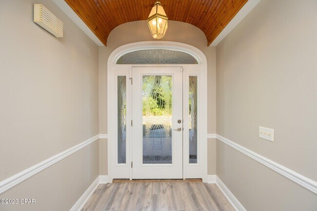 Foto del edificio - 4633 Delwood Park Blvd