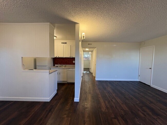 Foto del edificio - Two-Bedroom Condo in Downtown Arcata