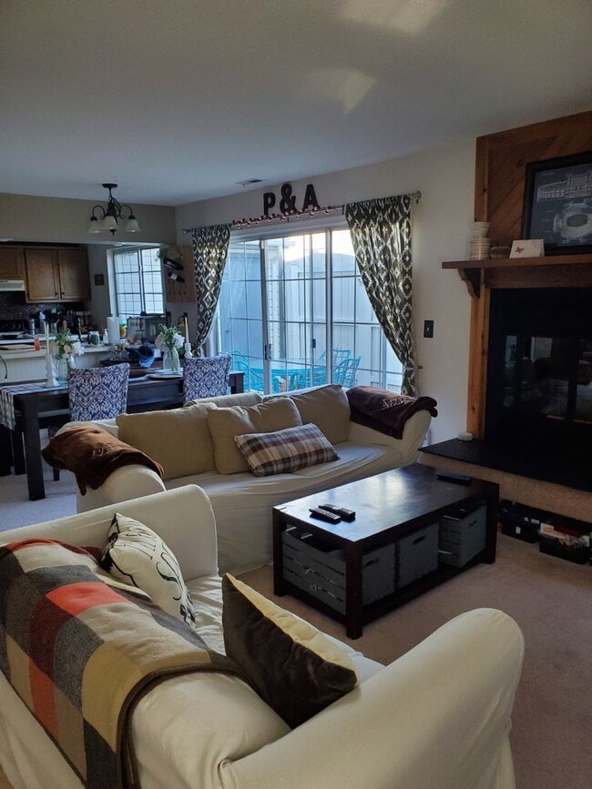 Foto del edificio - 2 bed / 2.5 bath condo near the oceanfront