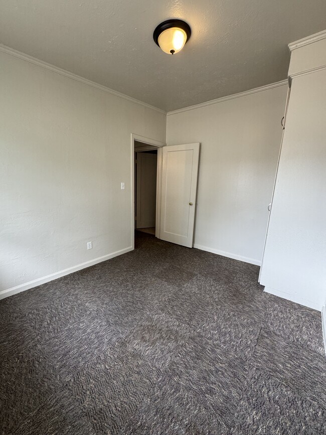 Foto del edificio - 415 N 3rd W