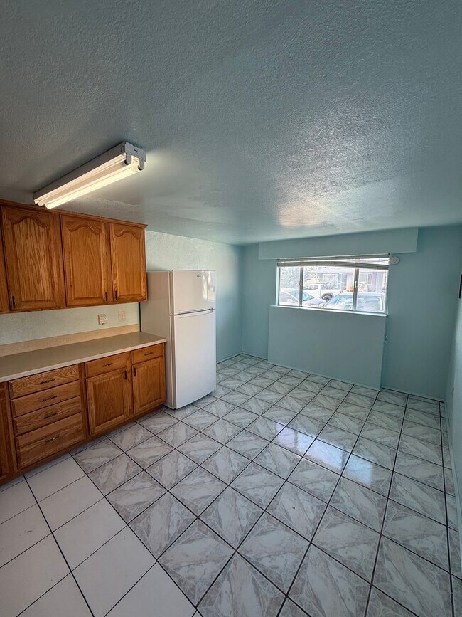Foto del edificio - 5977 Dwight St