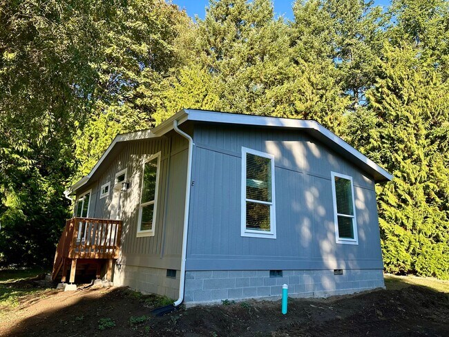 Building Photo - 1X2119-E