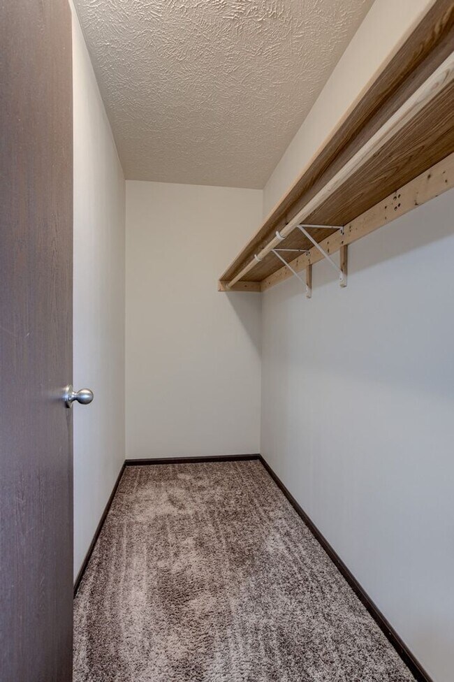 Foto del edificio - 2644 W Timber Lake Dr