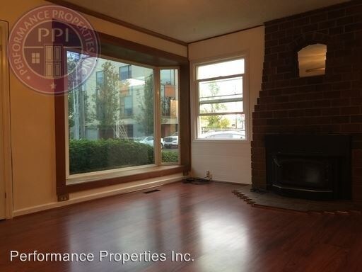 Building Photo - 3 br, 1.5 bath House - 415 SE 94th Avenue